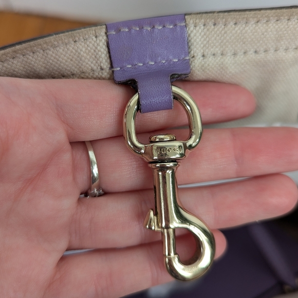 Gucci monogram hand bag with purple trim and pouch - Picture 17 of 17